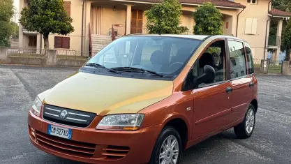 Usata Fiat Multipla Family 103 CV (75 kW) 2005 Oro Monovolume