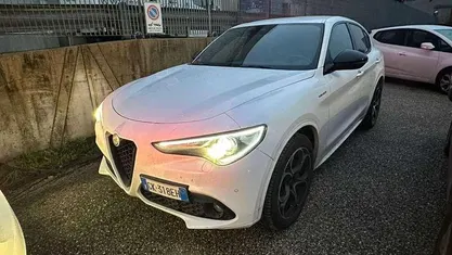 Bianco Usata 2022 Alfa Romeo Stelvio Veloce SUV | 27.990 € (Buon prezzo)