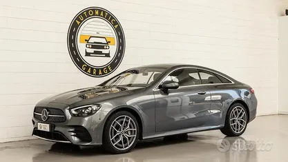 Usata Mercedes E400 Premium Plus 340 CV (250 kW) 2023 Grigio scuro Berlina