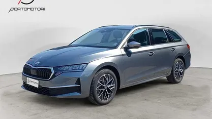 Usata Skoda Octavia Executive 150 CV (110 kW) 2025 Grigio Station wagon
