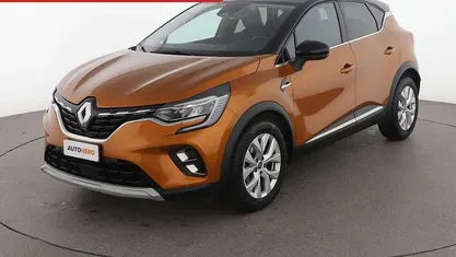 Usata Renault Captur Intens 116 CV (85 kW) 2020 Arancio SUV