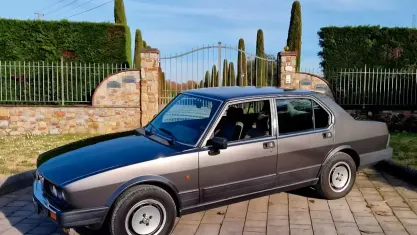 Usado Alfa Romeo Alfetta Quadrifoglio 125 CV (91 kW) 1983 Berlina