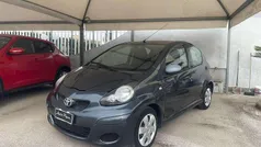 Grigio Usata 2010 Toyota Aygo Sol Due volumi | 2999 € (Ottimo prezzo)
