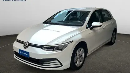 Usata VW Golf VIII Life 110 CV (80 kW) 2022 Bianco Utilitaria