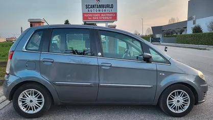 Usata Lancia Musa 77 CV (56 kW) 2009 Monovolume