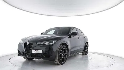 Usata 2025 Alfa Romeo Stelvio Veloce SUV | 44.500 € (Buon prezzo)