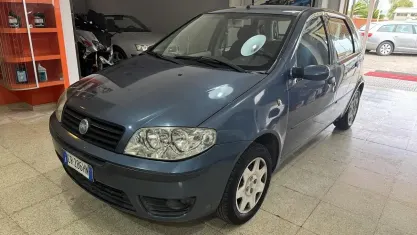 Usata Fiat Punto 60 CV (44 kW) 2005 Grigio Utilitaria