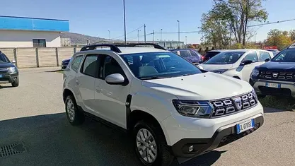 Bianco Usata 2022 Dacia Duster Comfort SUV | 16.900 € (Buon prezzo)