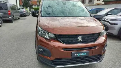 Usata Peugeot Rifter GT 131 CV (96 kW) 2022 Arancione Monovolume