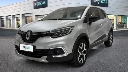 Usata 2017 Renault Captur Intens SUV | 11.150 € (Buon prezzo)