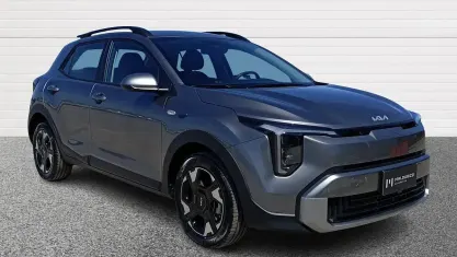 Nuova Kia Stonic Urban 101 CV (74 kW) 2026 Grigio SUV