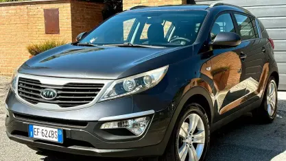 Usata Kia Sportage 135 CV (99 kW) 2011 Grigio SUV
