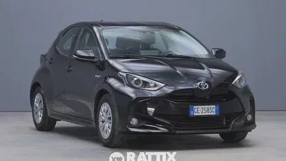 Begagnad Toyota Yaris Hybrid Business Edition 92 HK (67 kW) 2021 Svart Halvkombi
