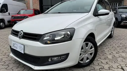 Bianco Usata 2014 VW Polo Tre volumi | 7500 € (Buon prezzo)