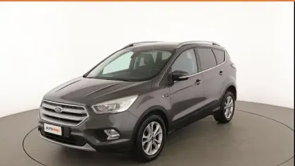 Usata Ford Kuga Titanium 120 CV (88 kW) 2017 Grigio SUV