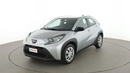Second-hand Toyota Aygo X Active 72 CP (52 kW) 2022 Argintiu SUV