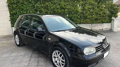 Usata VW Golf IV Highline 130 CV (95 kW) 2003 Berlina