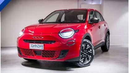 Rosso Usata 2024 Fiat 600 Pop SUV | 18.950 € (Super prezzo)