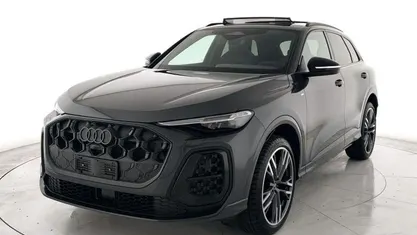 Nuova Audi Q5 Comfort 204 CV (150 kW) 2026 Grigio SUV