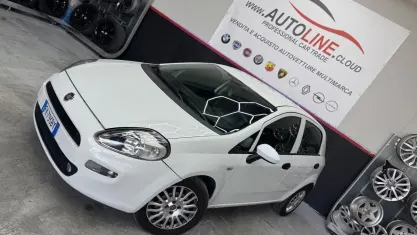 Usata Fiat Punto 95 CV (69 kW) 2018 Bianco Utilitaria