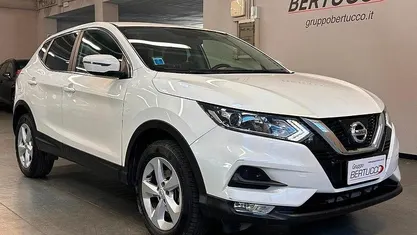 Usata 2018 Nissan Qashqai SUV | 14.900 € (Buon prezzo)