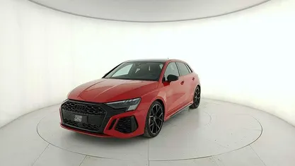 Rosso Usata 2023 Audi RS3 Ambiente Berlina | 57.000 € (Buon prezzo)