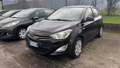 Usata Hyundai i20 86 CV (63 kW) 2013 Nero Utilitaria
