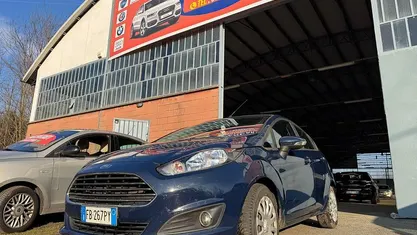 Usata Ford Fiesta 75 CV (55 kW) 2016 Berlina