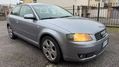 Usata Audi A3 Attraction 140 CV (102 kW) 2003 Grigio Utilitaria