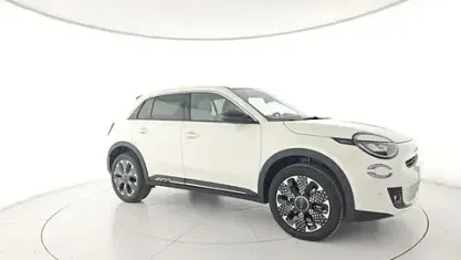 Usata Fiat 600 La Prima 110 CV (80 kW) 2025 Bianco SUV