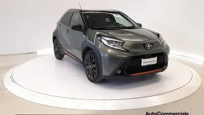 Brugt Toyota Aygo X Limited 72 HK (52 kW) 2022 Brun SUV