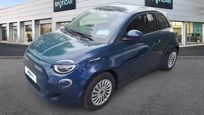 Usata Fiat 500e La Prima 86 kW (118 CV) 2023 Blu/azzurro Utilitaria