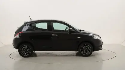 Usata Lancia Ypsilon 69 CV (50 kW) 2024 Neronero Utilitaria
