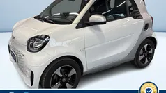 Bianco pastello Usata 2022 Smart ForTwo Electric Drive Passion Tre volumi | 14.900 € (Buon prezzo)