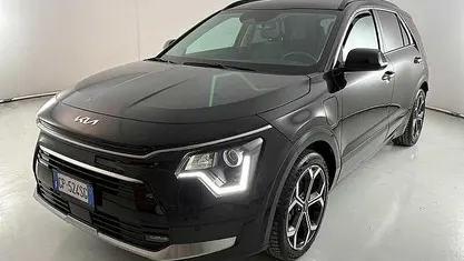 Usata 2024 Kia Niro Style SUV | 28.900 € (Buon prezzo)