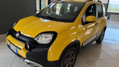 Usata Fiat Panda Cross Cross 80 CV (58 kW) 2015 Giallo Utilitaria