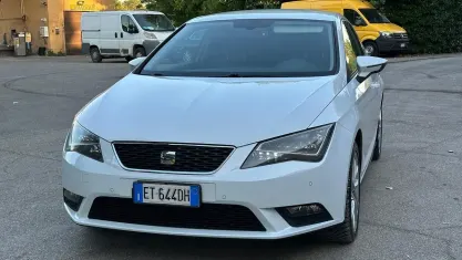 Usata Seat Leon Style 105 CV (77 kW) 2014 Bianco Coupé