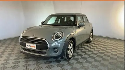 Usata Mini ONE 102 CV (75 kW) 2021 Grigio Utilitaria