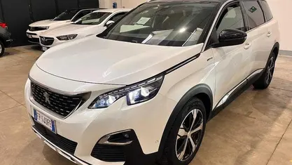 Usata Peugeot 5008 GT-line 120 CV (88 kW) 2018 Bianco SUV