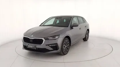 Usata Skoda Scala Style 116 CV (85 kW) 2024 Grigio metallizzato Utilitaria