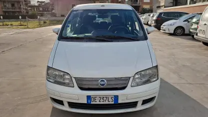 Usata Fiat Idea 90 CV (66 kW) 2006 Bianco Monovolume