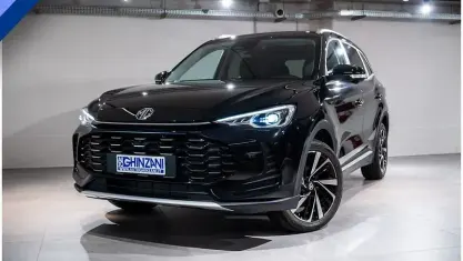 Nuova MG ZS Luxury 102 CV (75 kW) 2026 Nero SUV
