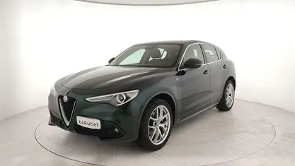 Gebraucht Alfa Romeo Stelvio Ti 210 PS (154 kW) 2021 Grün SUV