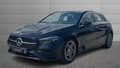 Usata Mercedes A180 AMG Line Premium 116 CV (85 kW) 2023 Nero Berlina