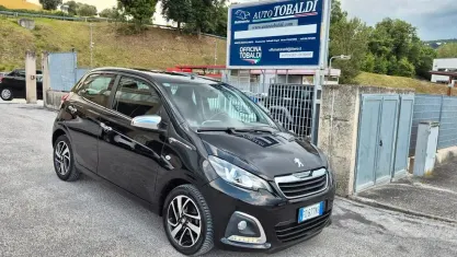 Usata Peugeot 108 Active Top 69 CV (50 kW) 2016 Nero Berlina