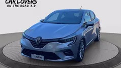 Grigio chiaro Usata 2022 Renault Clio V Intens Due volumi | 14.990 € (Buon prezzo)