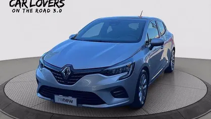 Grigio chiaro Usata 2022 Renault Clio V Intens Due volumi | 14.990 € (Buon prezzo)