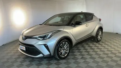 Begagnad Toyota C-HR Lounge 184 HK (135 kW) 2022 Silver SUV