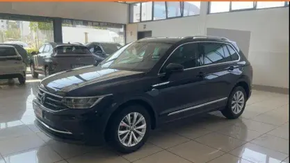 Usata VW Tiguan Life 150 CV (110 kW) 2023 Nero SUV