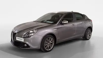 Usata 2017 Alfa Romeo Giulietta Due volumi | 9900 € (Buon prezzo)